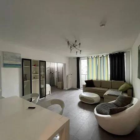 Attractive Flat Near Charlottenburg & City Center Berlin Exterior photo
