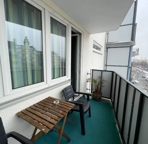 Attractive Flat Near Charlottenburg & City Center