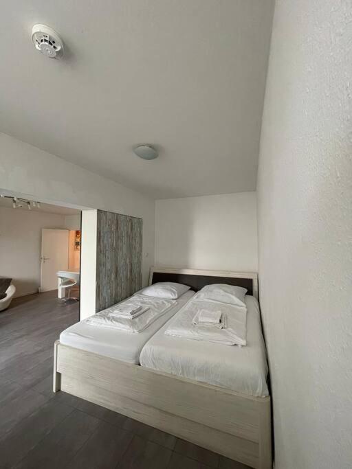 Attractive Flat Near Charlottenburg & Center Appartement